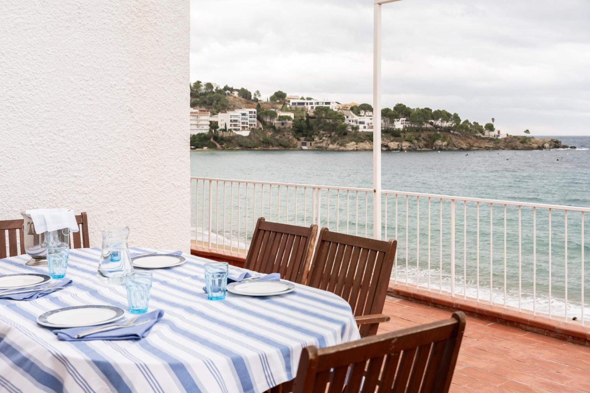 Santa Llucia Apartaments Roses Ngoại thất bức ảnh